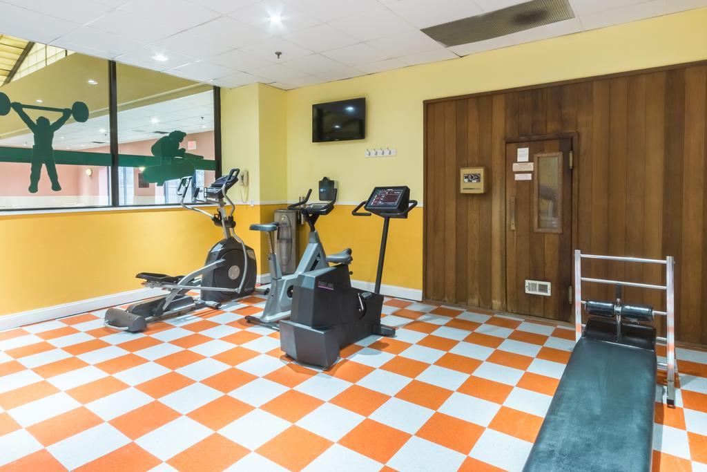 Clarion Hotel Somerset - New Brunswick Екстер'єр фото