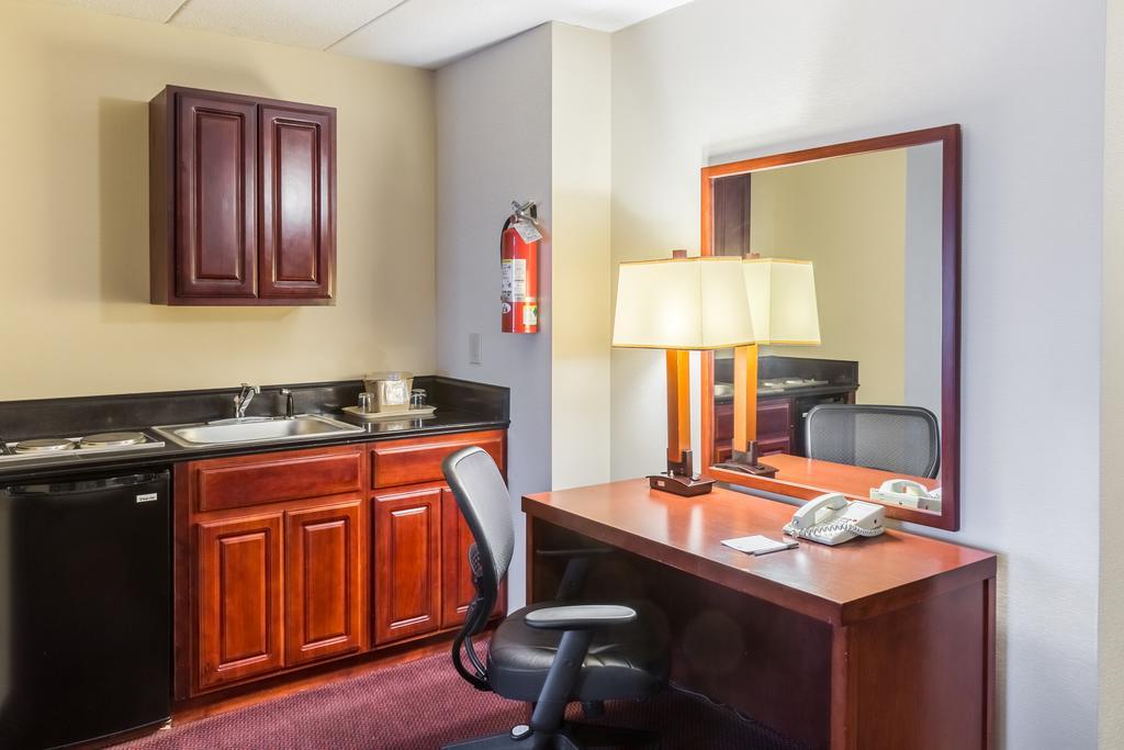 Clarion Hotel Somerset - New Brunswick Екстер'єр фото