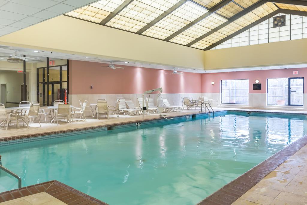 Clarion Hotel Somerset - New Brunswick Екстер'єр фото