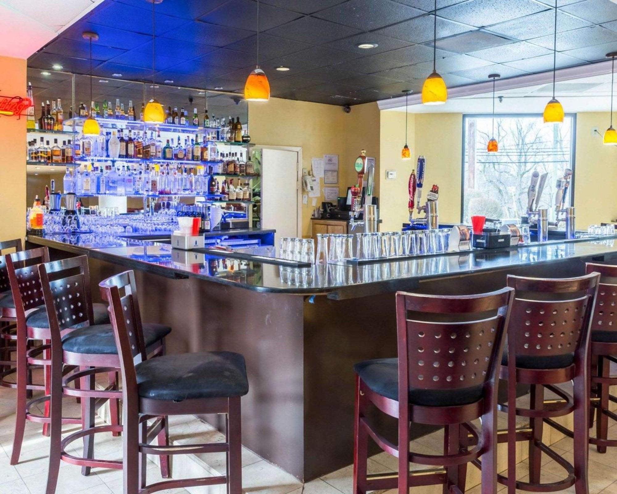 Clarion Hotel Somerset - New Brunswick Екстер'єр фото