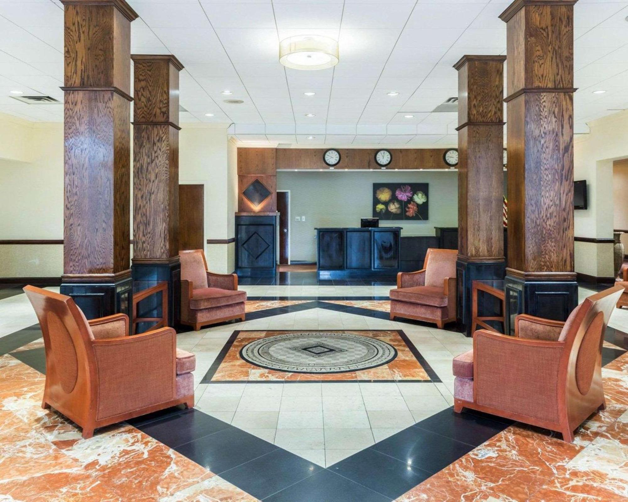 Clarion Hotel Somerset - New Brunswick Екстер'єр фото
