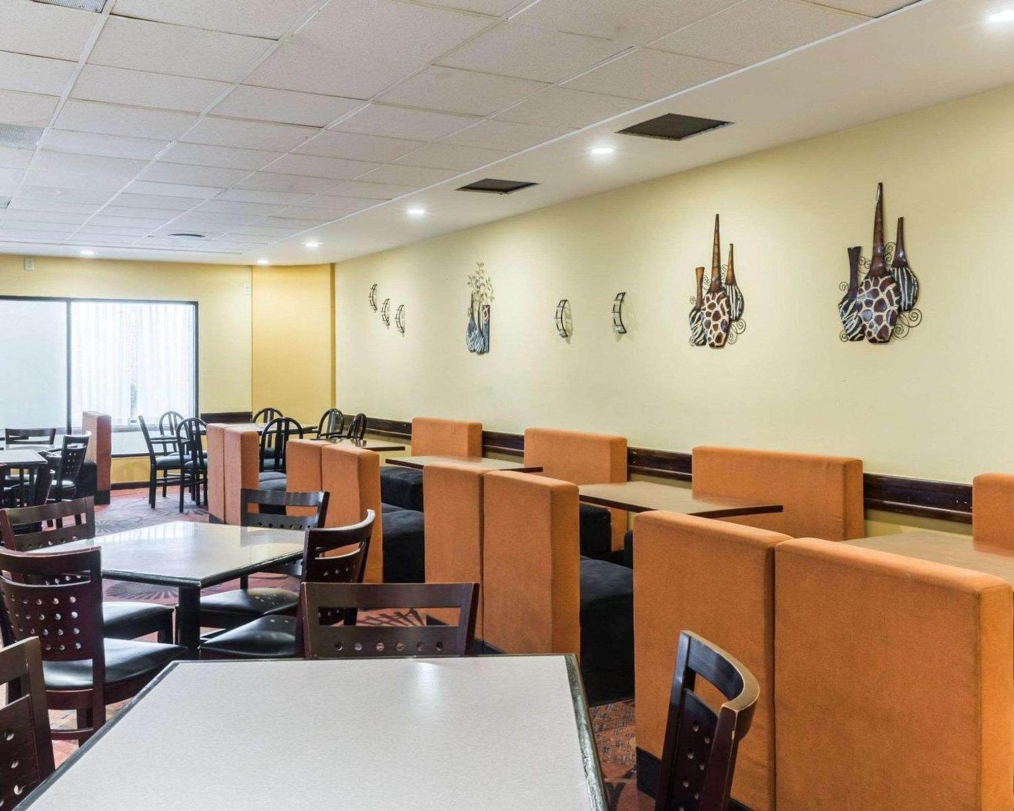 Clarion Hotel Somerset - New Brunswick Екстер'єр фото