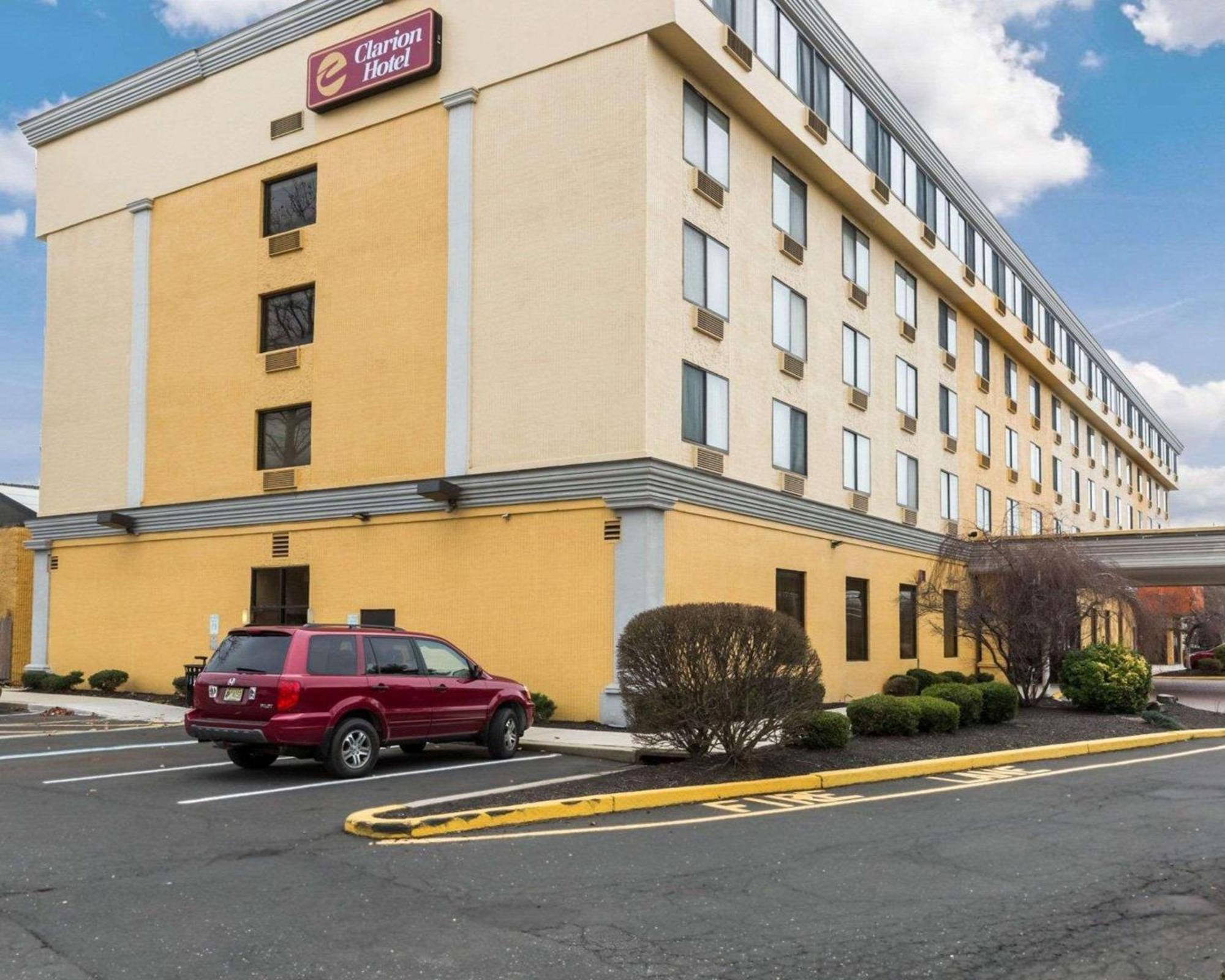 Clarion Hotel Somerset - New Brunswick Екстер'єр фото