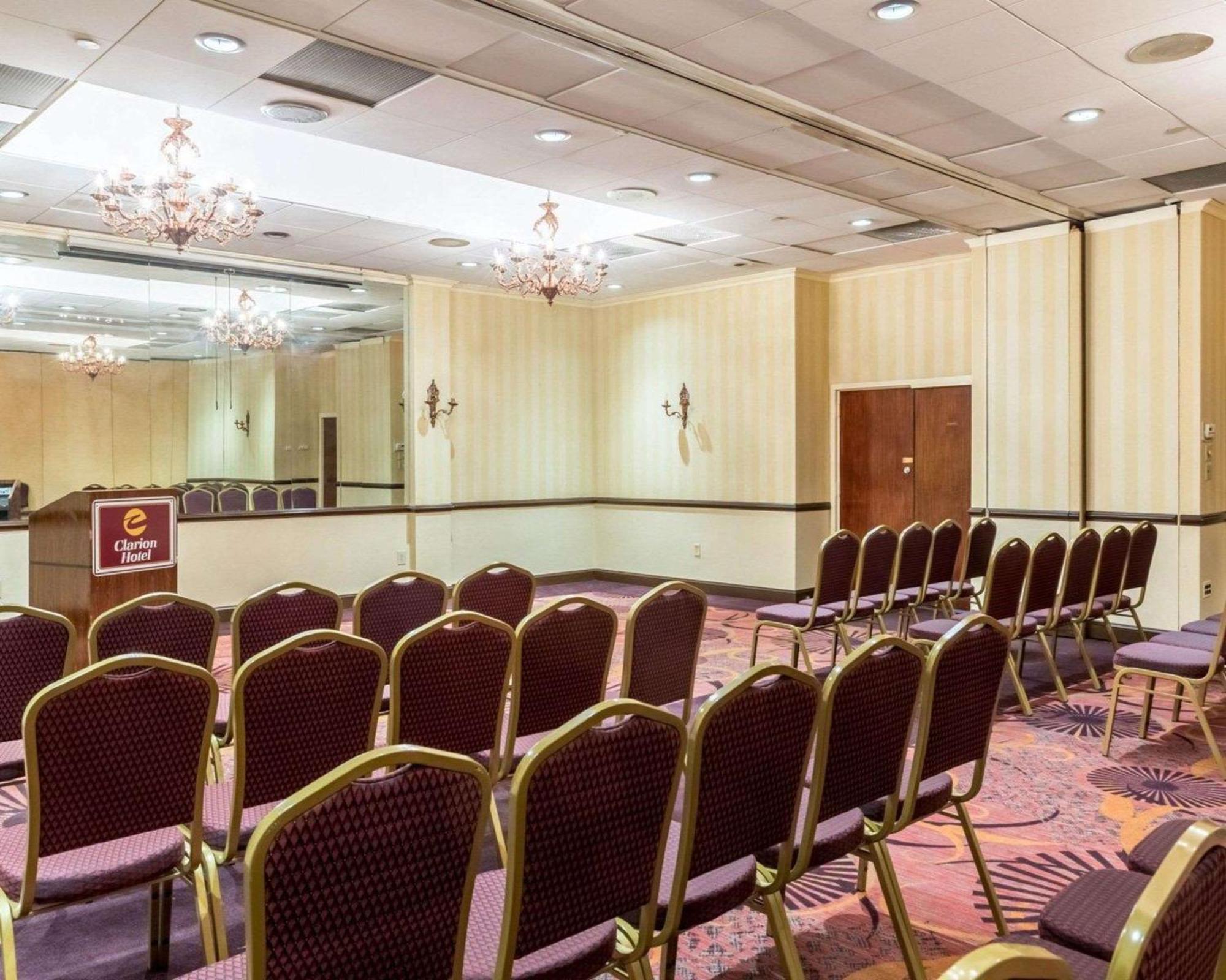 Clarion Hotel Somerset - New Brunswick Екстер'єр фото